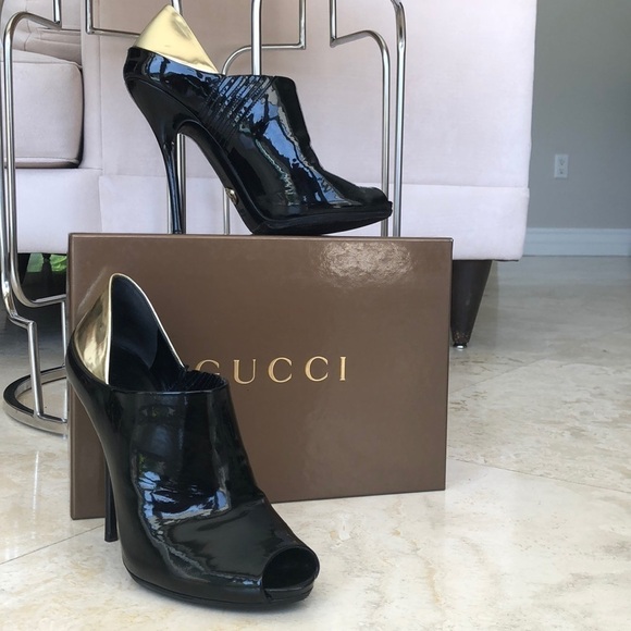Gucci Black Stiletto Open Toe Booties Gold Back -8 - Picture 1 of 10